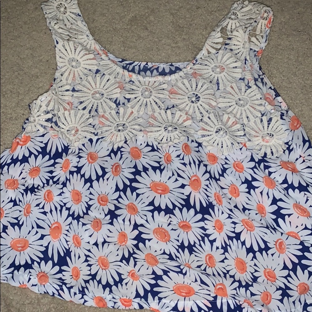 Flowy top - Picture 2 of 2